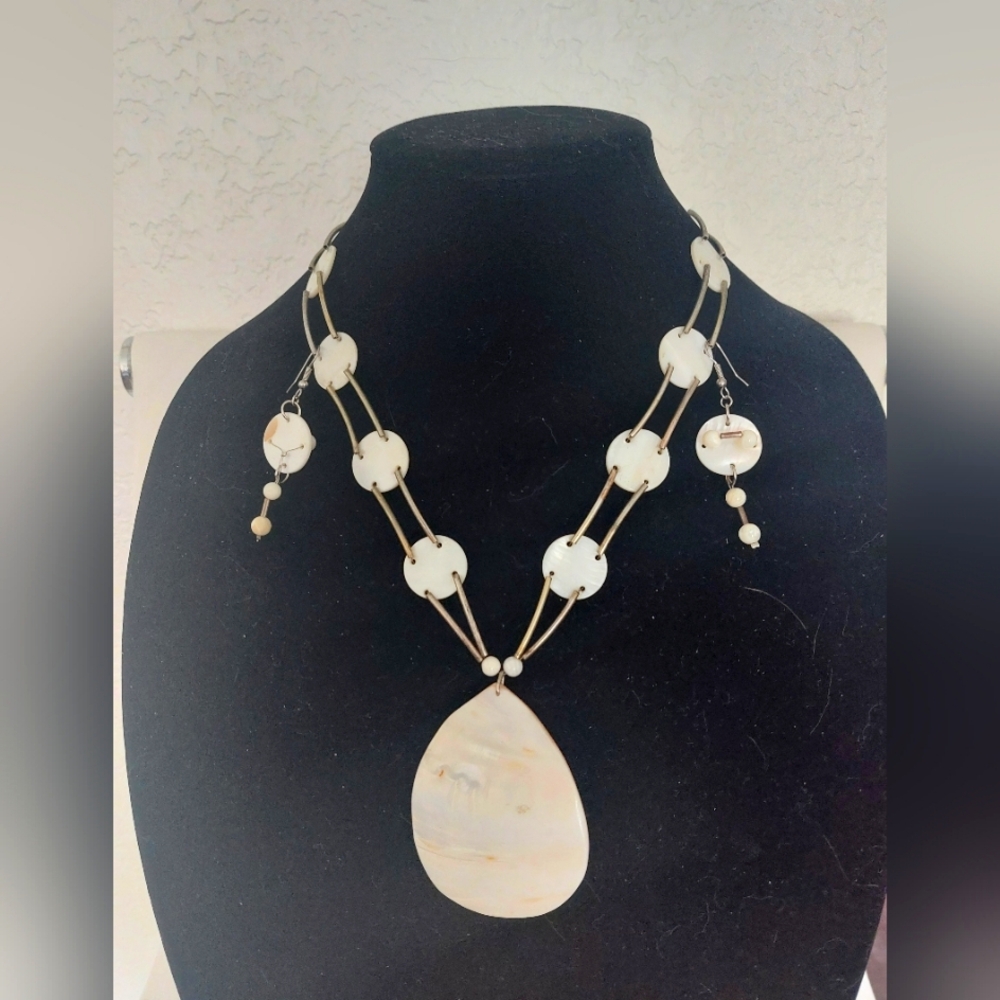 Mother of Pearl Necklace & Earrings